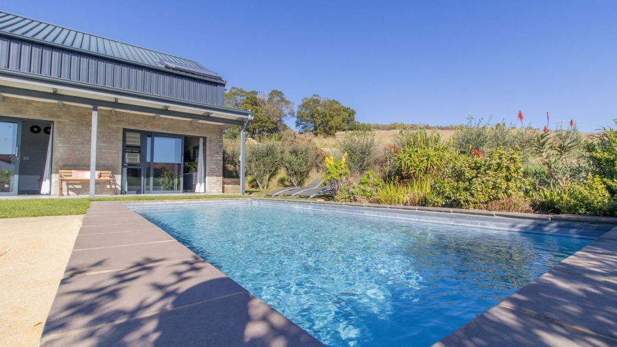 5 Bedroom Property for Sale in Riebeek Kasteel Western Cape
